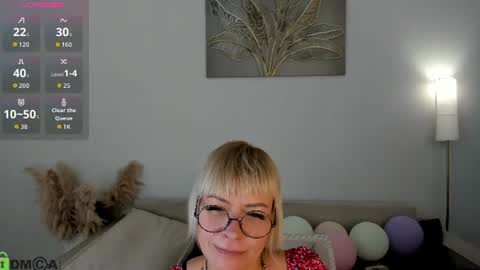 ann_annise online show from 07.05.26