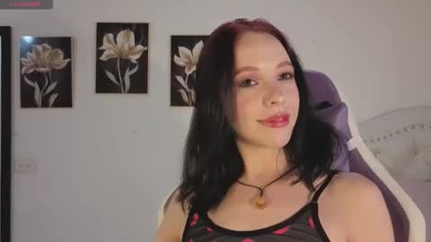 Snapshot of ann_gagner chatting on 11.08.25 Ana online show from 11.08.25