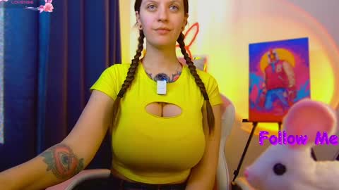 Snapshot of ann_mikele chatting on 04.01.26 Ann online show from 04.01.26