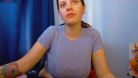 Snapshot of ann_mikele chatting on 05.18.26 Ann online show from 05.18.26