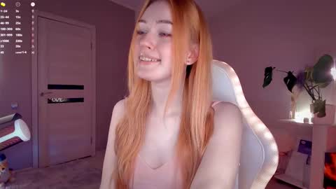 Snapshot of anna_bronson chatting on 12.02.25 Anna online show from 12.02.25