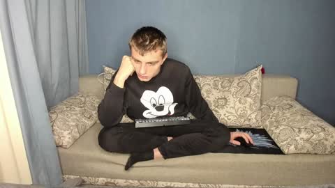 Snapshot of anna_jason chatting on 12.20.24 Fansly Jason sweet ass online show from 12.20.24