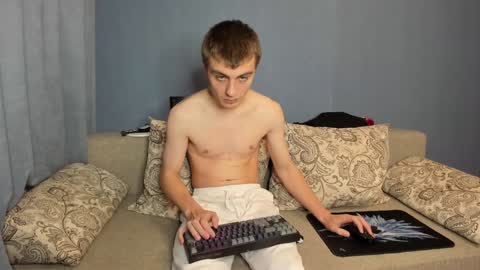 Snapshot of anna_jason chatting on 12.23.24 Fansly Jason sweet ass online show from 12.23.24