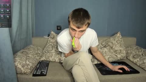 Snapshot of anna_jason chatting on 12.29.24 Fansly Jason sweet ass online show from 12.29.24