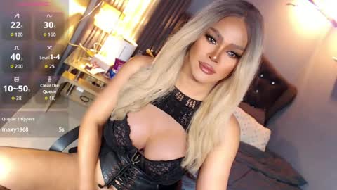 Miss Anna online show from 05.26.26