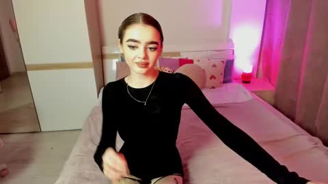 Anna online show from 02.04.25