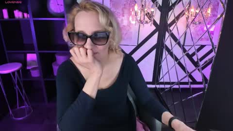 Anna online show from 05.28.26