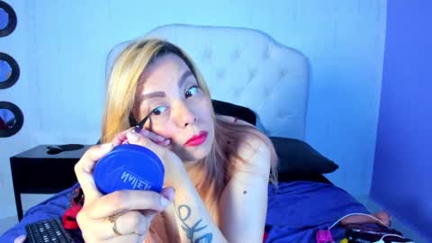 Snapshot of anna_stonne__ chatting on 03.04.25 Anna online show from 03.04.25