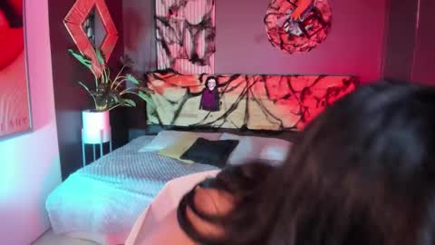 Anna online show from 10.31.25