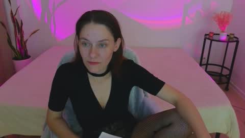 annaabels online show from 10.19.25