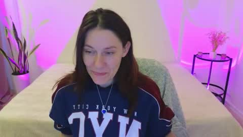 annaabels online show from 11.28.25