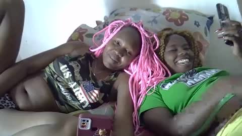 Snapshot of annabellapretty chatting on 01.05.25 annabellapretty online show from 01.05.25