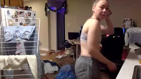 Snapshot of annabellemonroe69 chatting on 11.26.25 annabellemonroe69 online show from 11.26.25