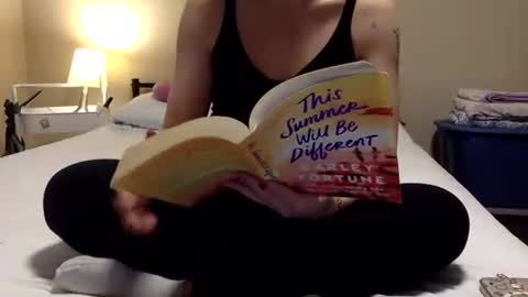 Snapshot of annabellemonroe69 chatting on 12.01.25 annabellemonroe69 online show from 12.01.25