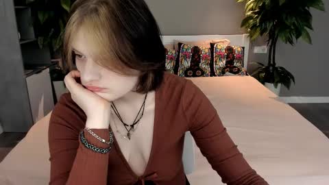 Anna online show from 09.21.25