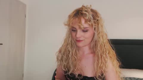 annaevv online show from 03.02.26