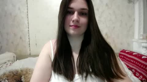 Snapshot of annagoldy chatting on 04.26.26 Anna online show from 04.26.26
