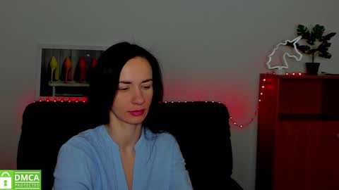 Snapshot of annakillian_kiss chatting on 02.07.25 Anna online show from 02.07.25