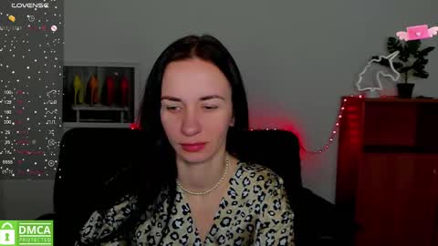 Snapshot of annakillian_kiss chatting on 03.08.25 Anna online show from 03.08.25