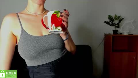 Snapshot of annakillian_kiss chatting on 11.24.25 Anna online show from 11.24.25