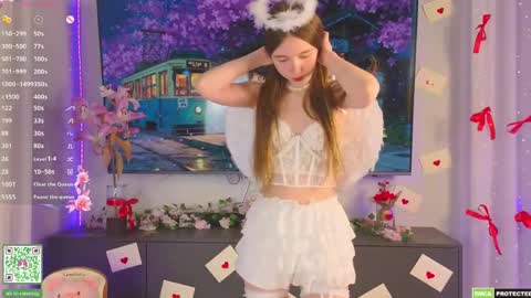 Holly Molly Im Polly online show from 04.25.26
