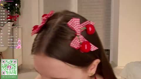 Holly Molly Im Polly online show from 06.14.26