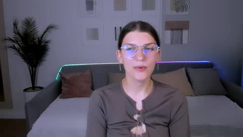 Snapshot of annathorne chatting on 05.16.26 Im Anna online show from 05.16.26