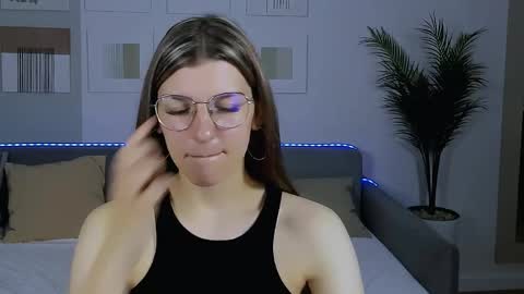 Snapshot of annathorne chatting on 05.24.26 Im Anna online show from 05.24.26