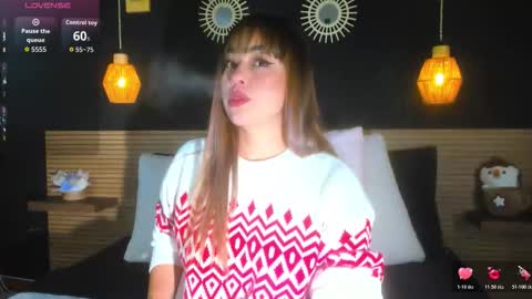 Snapshot of annavictoria__ chatting on 12.20.25 Anna Victoria online show from 12.20.25