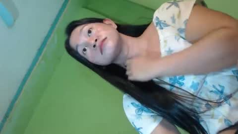 Snapshot of anne_hotaway chatting on 06.11.26 anne_hotaway online show from 06.11.26