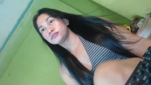 Snapshot of anne_hotaway chatting on 06.19.26 anne_hotaway online show from 06.19.26