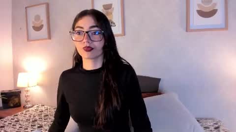 Annie online show from 06.25.26