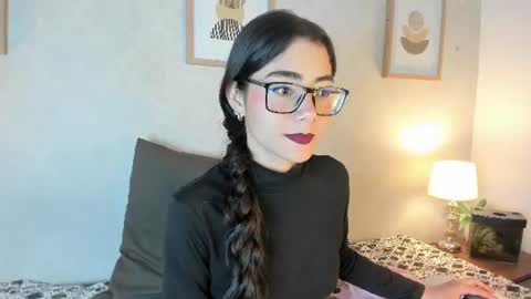 Annie online show from 07.11.26