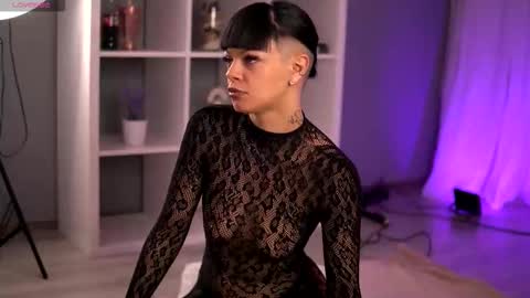 Snapshot of annefaris chatting on 02.14.26 Anne online show from 02.14.26