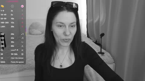 Annemorie online show from 04.08.26