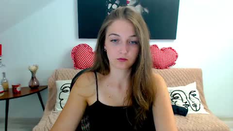 annewilsonn online show from 07.22.26