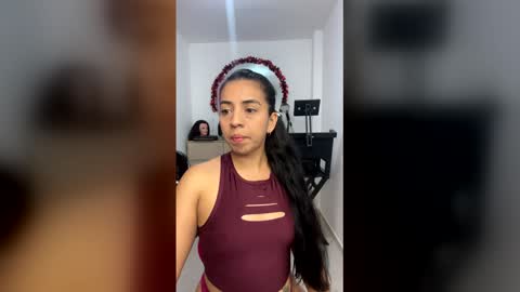 Snapshot of anngela01 chatting on 01.09.26 anngela online show from 01.09.26