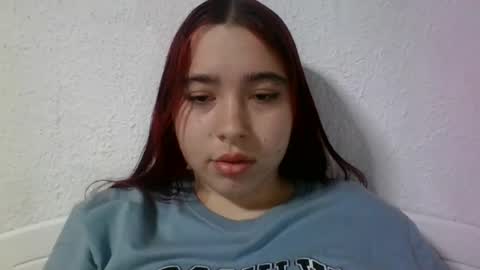 Snapshot of anni000__ chatting on 07.06.26 anni000__ online show from 07.06.26