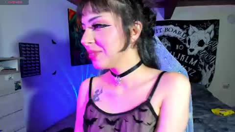 Snapshot of anni_420_ chatting on 06.30.26 Nikoll online show from 06.30.26