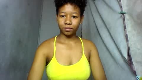 Snapshot of annick98 chatting on 02.06.26 annick98 online show from 02.06.26