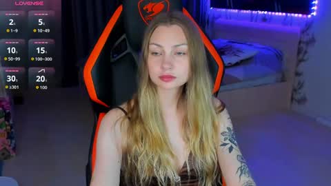 Annie online show from 07.18.26