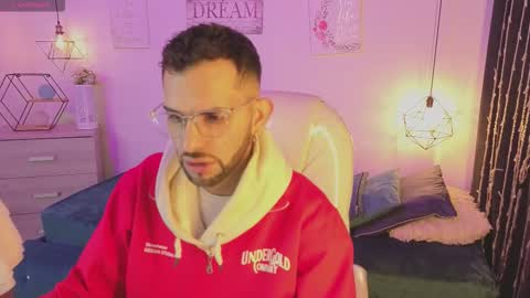 Annie And Ryan  online show from 02.01.26