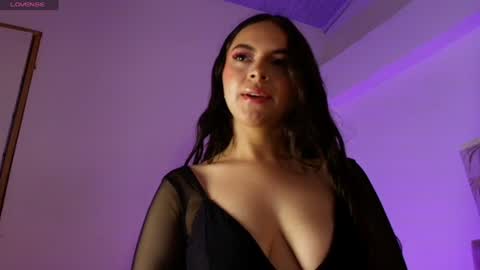 Annie Bonnie   online show from 06.19.26