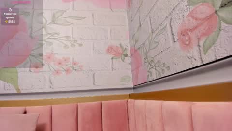 Snapshot of annie_cute18 chatting on 02.22.25 annie_cute18 online show from 02.22.25