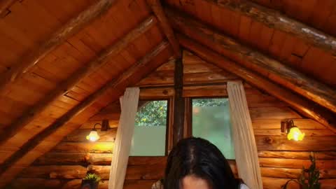 Annie online show from 02.20.26