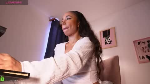 Annie online show from 02.17.26