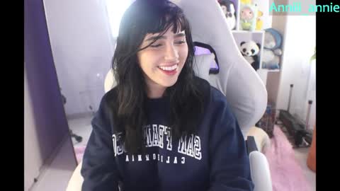 JEANNE no olvides seguirme dont forget follow me  uu online show from 05.21.26