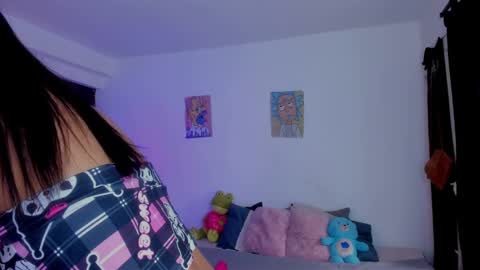 AnnieBlu3 online show from 12.13.24