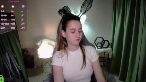 annieee_smith online show from 07.07.26