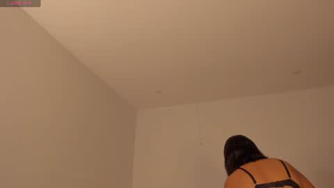 Snapshot of anniejasmin_ chatting on 07.25.26 A N N I E online show from 07.25.26